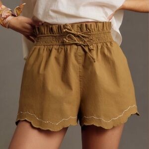 🟠NWT ANTHROPOLOGIE High Rise Scallop-Hem Shorts in Moss MED